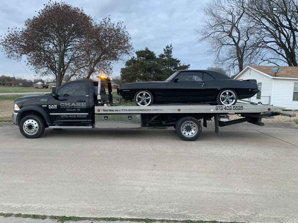 Stay Safe on the Road: The Lifesaving Benefits of Towing Services in an Emergency